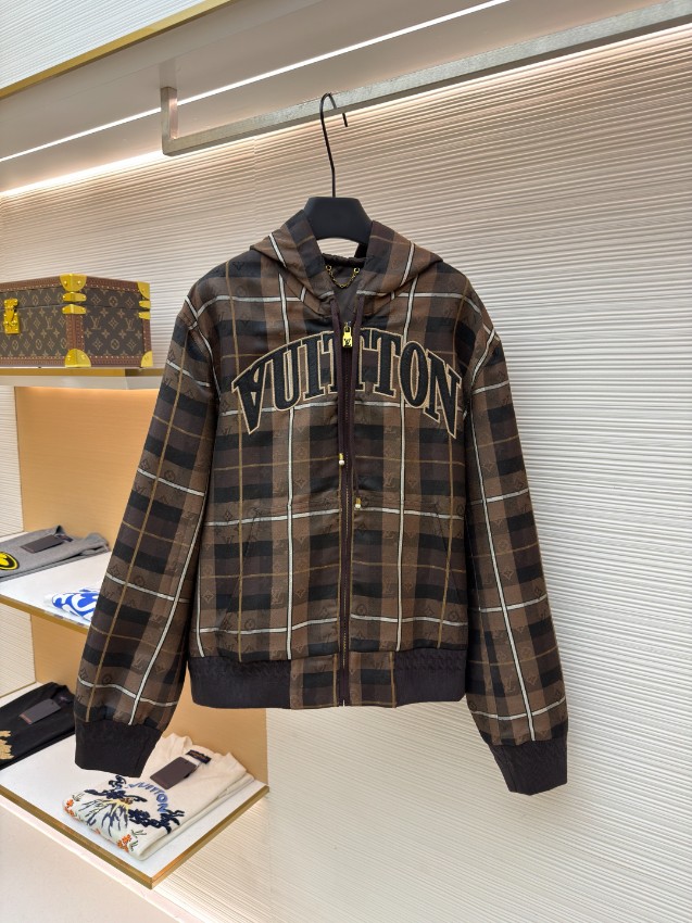 ルイ・ヴィトン スーパーコピー チェック柄ジップアップパーカー モノグラム刺繍 快適な着心地 定番_1