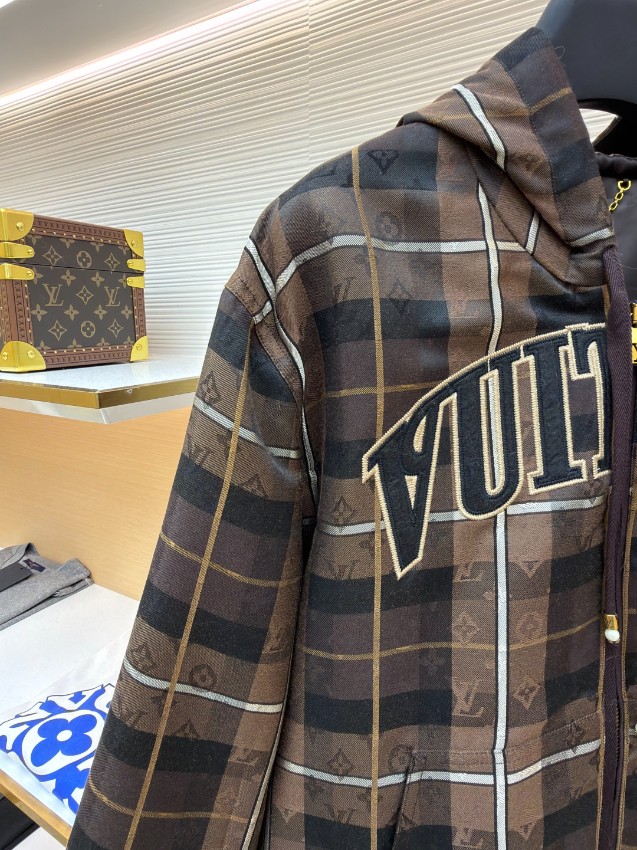 ルイ・ヴィトン スーパーコピー チェック柄ジップアップパーカー モノグラム刺繍 快適な着心地 定番_3