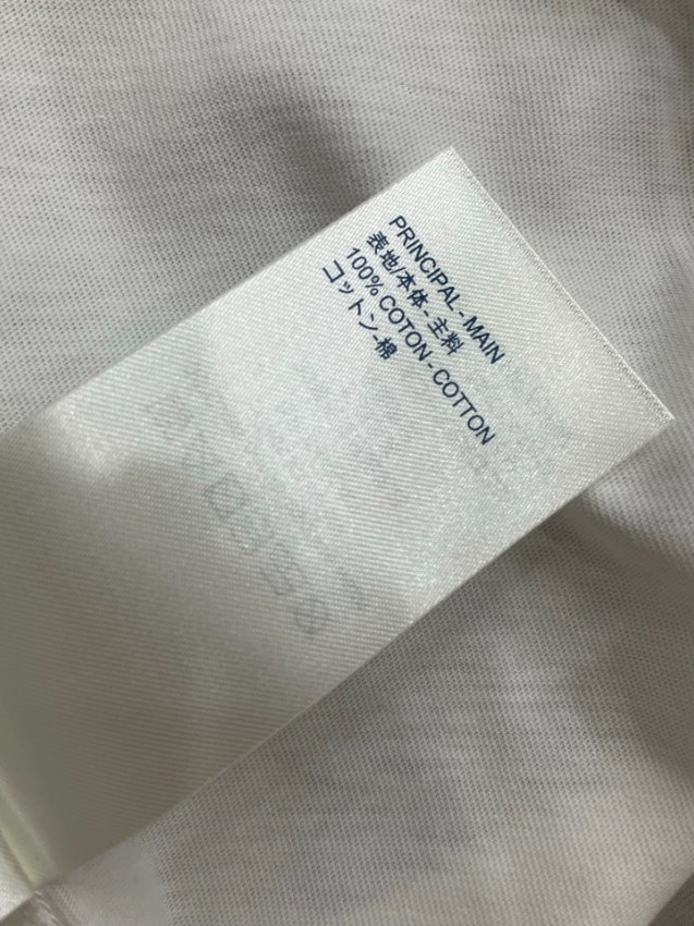 ルイ・ヴィトン n級 半袖ロゴTシャツ Vグラフィック 男女兼用 実店舗運営_2
