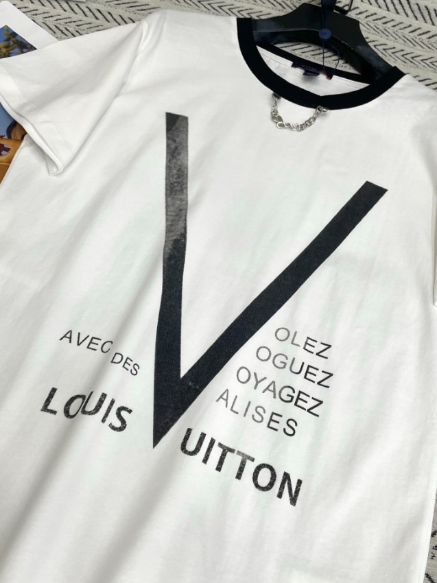 ルイ・ヴィトン n級 半袖ロゴTシャツ Vグラフィック 男女兼用 実店舗運営_1