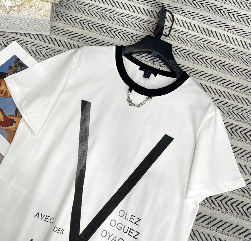 ルイ・ヴィトン n級 半袖ロゴTシャツ Vグラフィック 男女兼用 実店舗運営_4