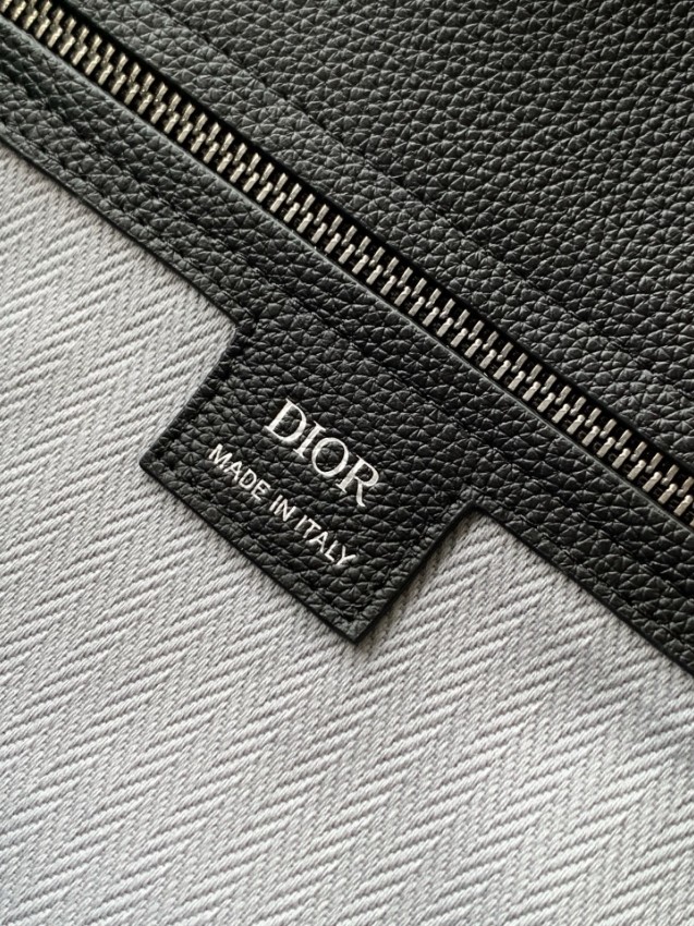 ディオール スーパーコピー ブラック レザー トートバッグ ゴールド金具 ビジネス収納 大容量設計 定番_8