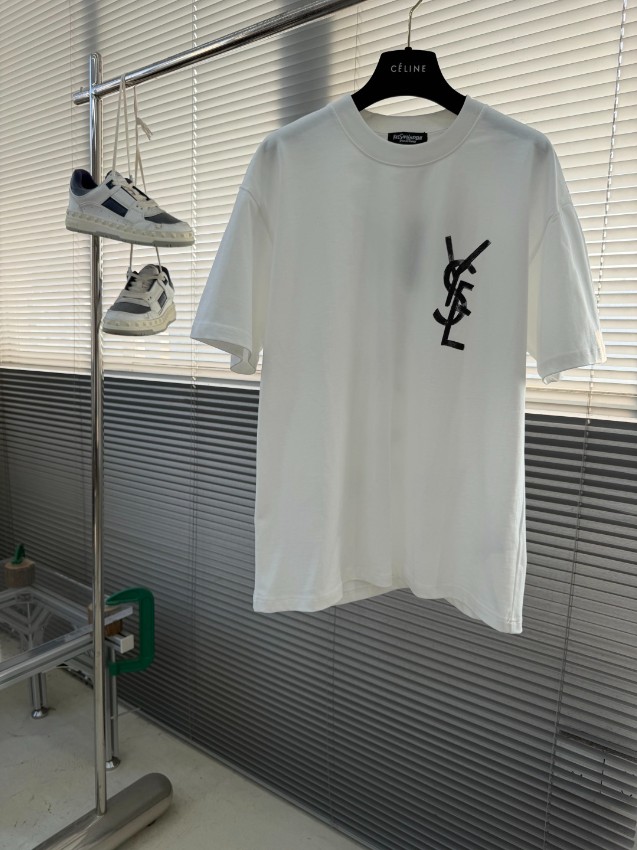 サンローラン 本物級コピー ホワイト 半袖Tシャツ ビッグロゴデザイン 肌触り良好 確実に届く_5