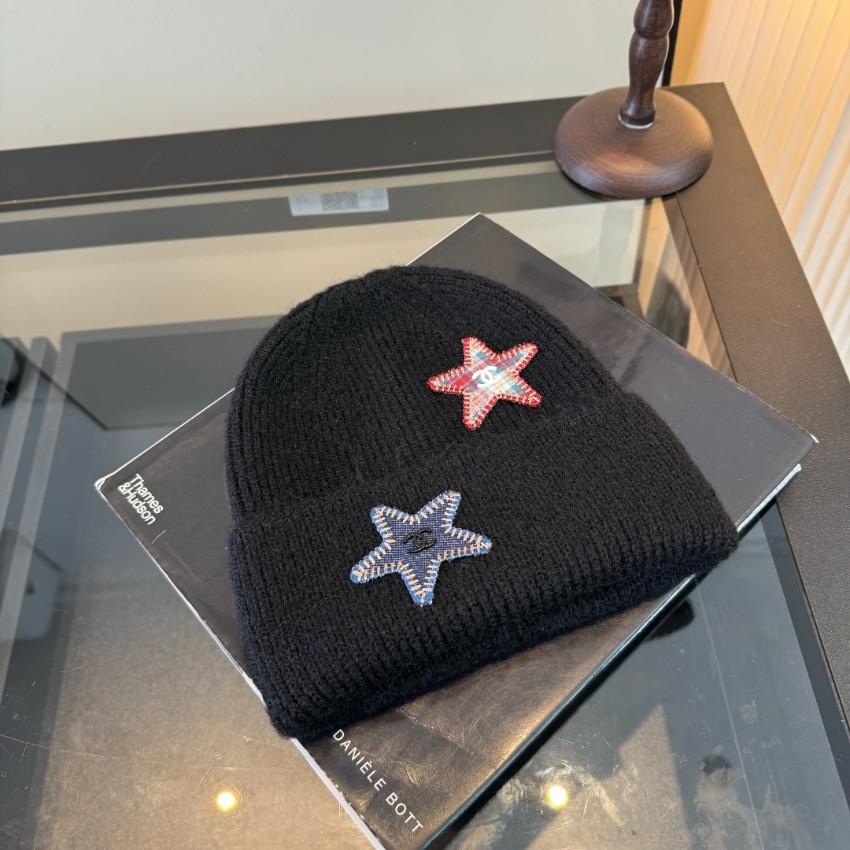 シャネル ブランド コピー ニット帽 ブラック スターモチーフ ココマーク刺繍 リブ編み 秋冬防寒 レディース カジュアル 精密ディテール_7