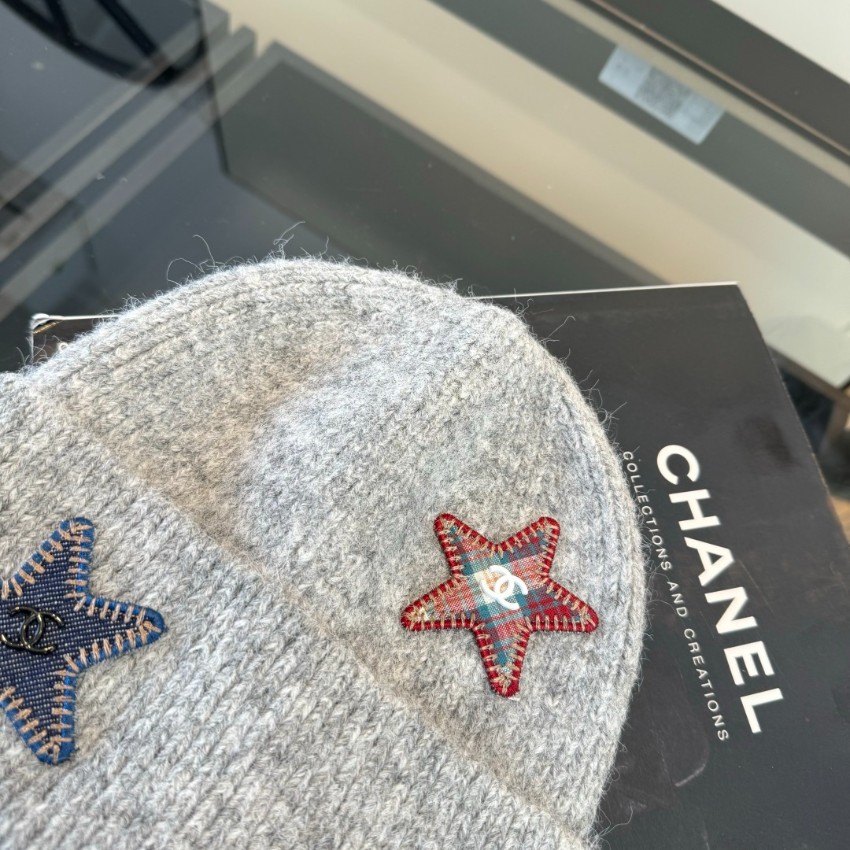シャネル n級 ニット帽 グレーカラー 星型ワッペン ココマーク刺繍 ふんわりリブ編み 折り返しデザイン 秋冬防寒 おしゃれ 激安_4