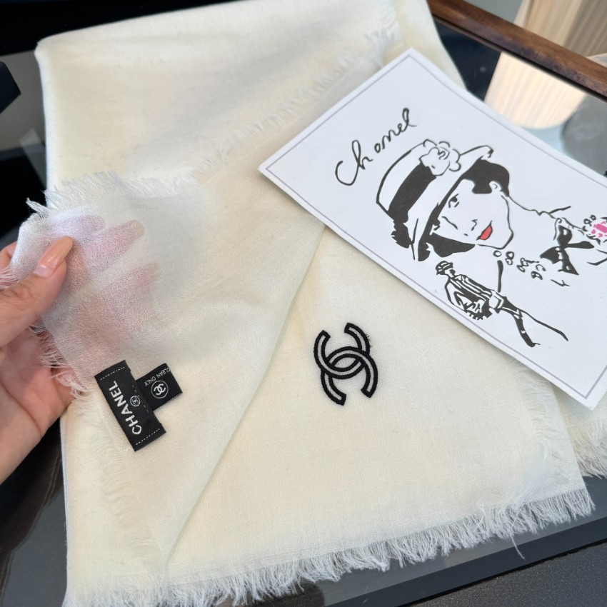 シャネル ブランド コピー 大判ストール アイボリー ココマーク刺繍 フリンジデザイン 無地 薄手ショール レディース 春秋冬 安全取引_9