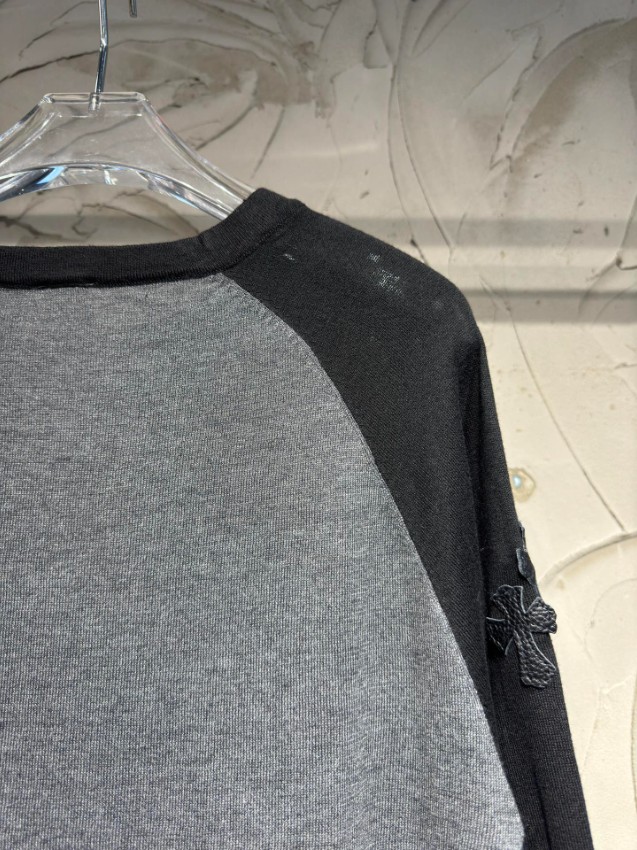 クロムハーツ 本物級コピー ラグラン長袖Tシャツ グレーブラック切り替え 胸元ロゴ刺繍 袖クロス装飾 クルーネック カジュアルスタイル 追跡可能_7
