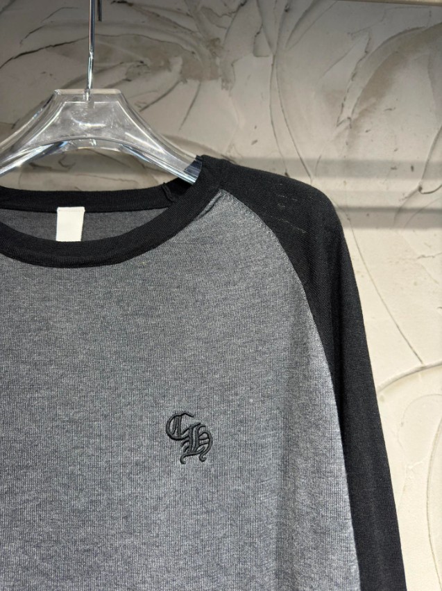 クロムハーツ 本物級コピー ラグラン長袖Tシャツ グレーブラック切り替え 胸元ロゴ刺繍 袖クロス装飾 クルーネック カジュアルスタイル 追跡可能_13