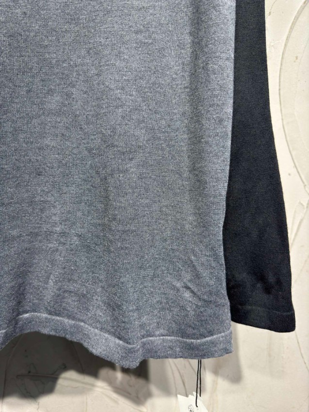 クロムハーツ 本物級コピー ラグラン長袖Tシャツ グレーブラック切り替え 胸元ロゴ刺繍 袖クロス装飾 クルーネック カジュアルスタイル 追跡可能_12